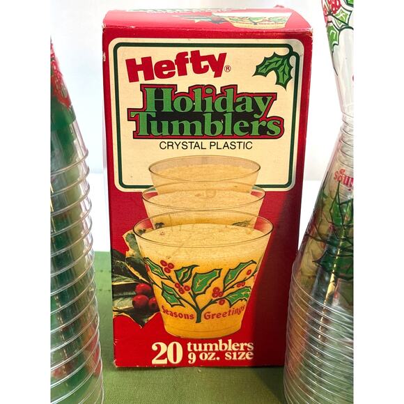 Vintage Sweetheart /Hefty Holiday Crystal Clear Plastic 9 oz. Tumblers NOS 1980s - Picture 4 of 7